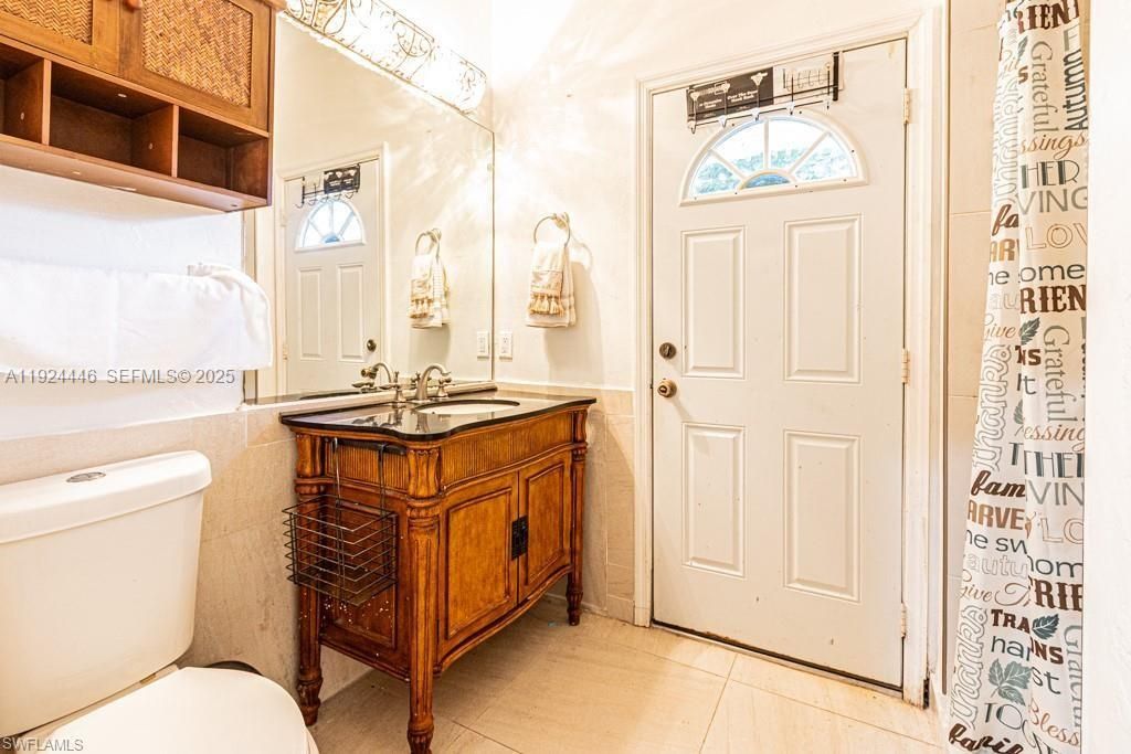 For Sale: $1,650,000 (6 beds, 5 baths, 0 Square Feet)