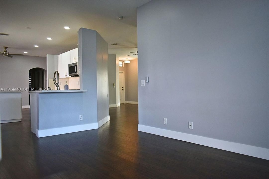 For Rent: $3,400 (3 beds, 2 baths, 1509 Square Feet)