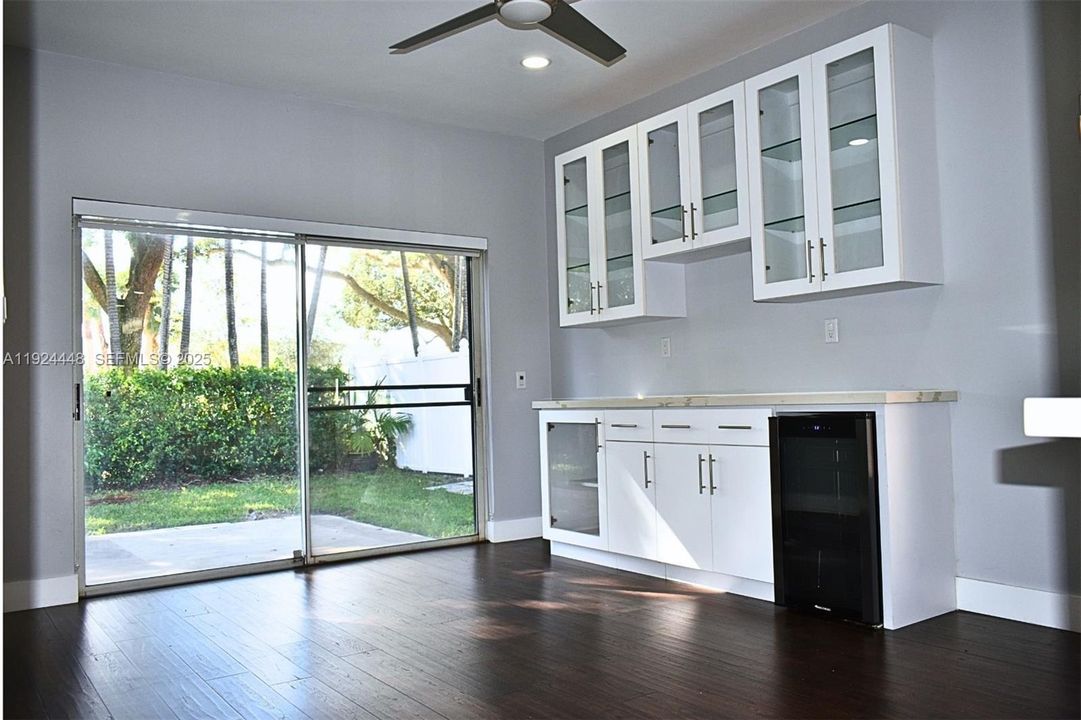 For Rent: $3,400 (3 beds, 2 baths, 1509 Square Feet)