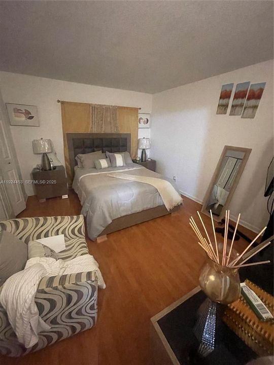 В аренду: $1,750 (2 спален, 1 ванн, 938 Квадратных фут)