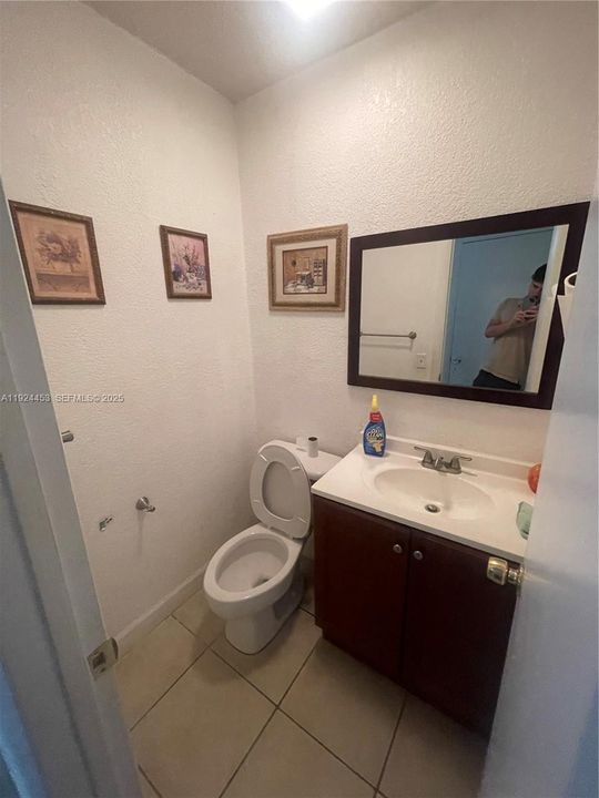 В аренду: $1,750 (2 спален, 1 ванн, 938 Квадратных фут)