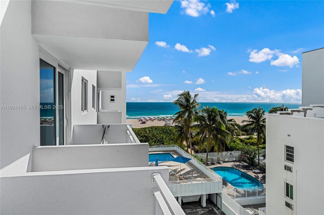 For Sale: $1,199,000 (3 beds, 2 baths, 656 Square Feet)