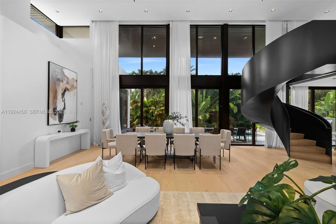 For Sale: $8,900,000 (6 beds, 9 baths, 5457 Square Feet)