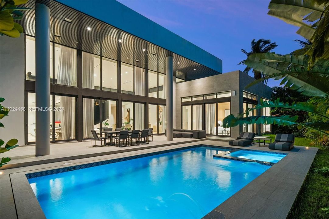 For Sale: $8,900,000 (6 beds, 9 baths, 5457 Square Feet)