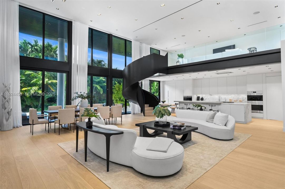 For Sale: $8,900,000 (6 beds, 9 baths, 5457 Square Feet)