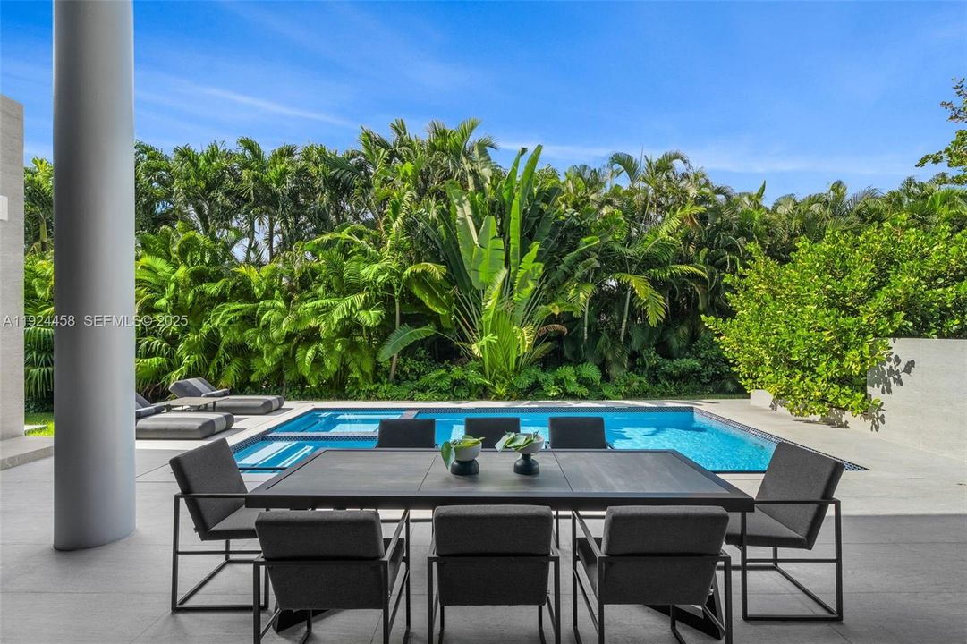 For Sale: $8,900,000 (6 beds, 9 baths, 5457 Square Feet)