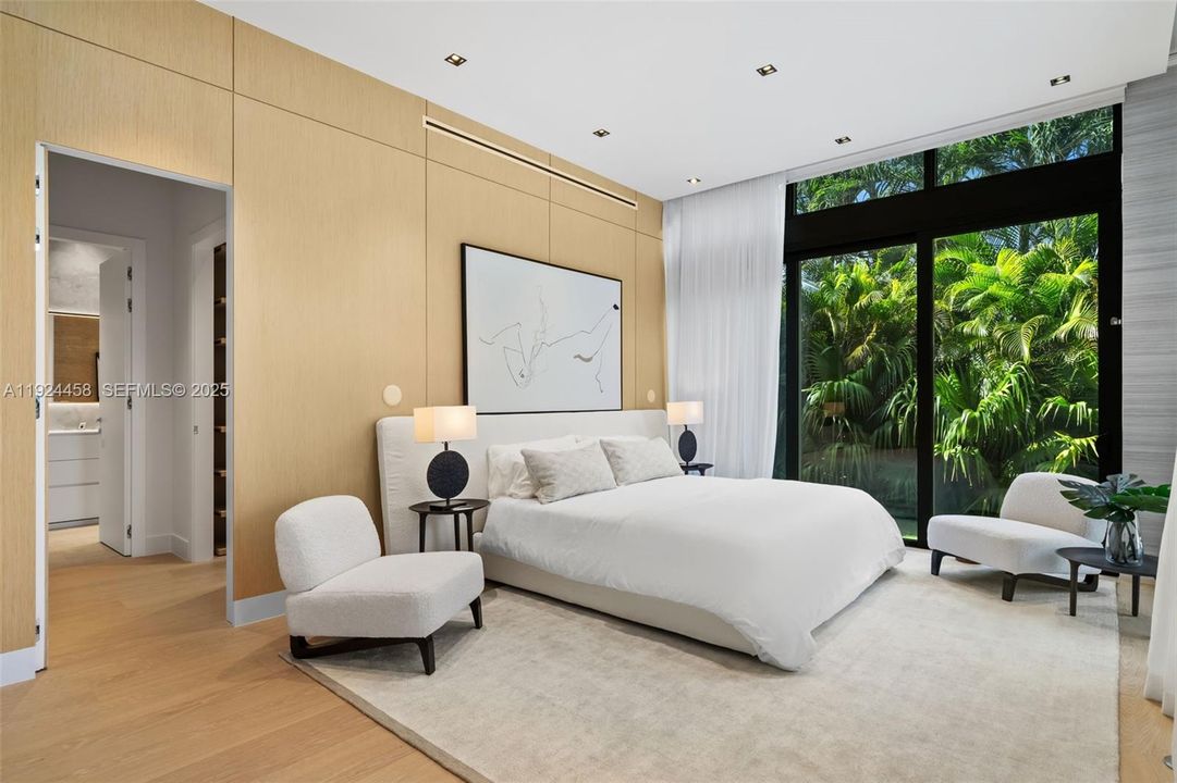 For Sale: $8,900,000 (6 beds, 9 baths, 5457 Square Feet)