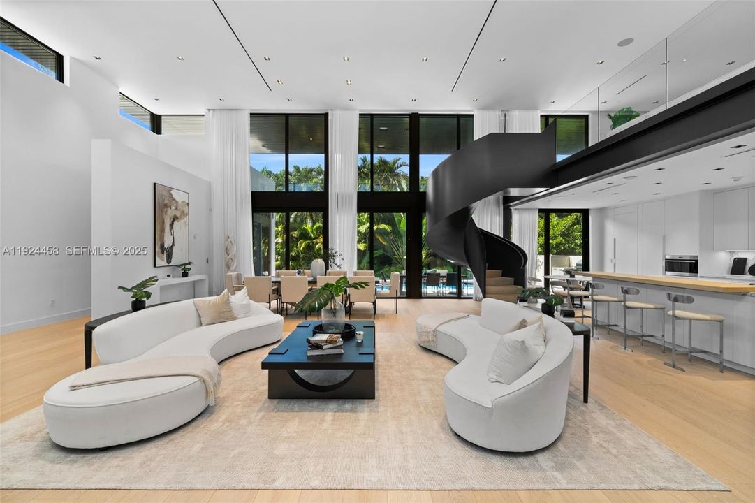 For Sale: $8,900,000 (6 beds, 9 baths, 5457 Square Feet)