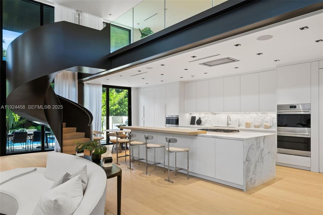 For Sale: $8,900,000 (6 beds, 9 baths, 5457 Square Feet)