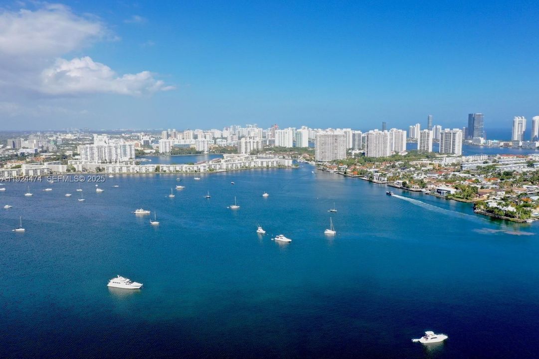 待售: $459,000 (2 贝兹, 2 浴室, 1213 平方英尺)