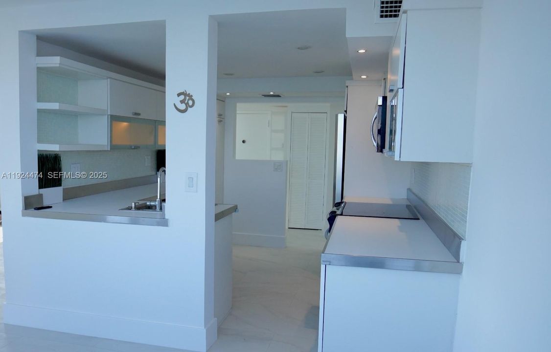 待售: $459,000 (2 贝兹, 2 浴室, 1213 平方英尺)