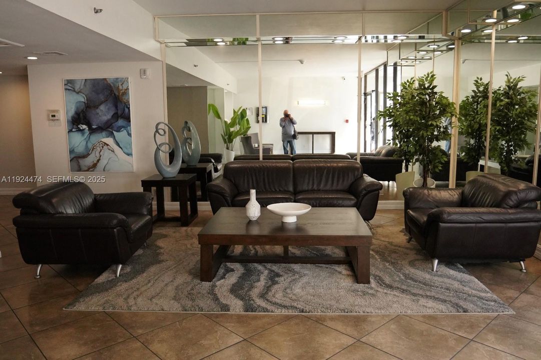 待售: $459,000 (2 贝兹, 2 浴室, 1213 平方英尺)