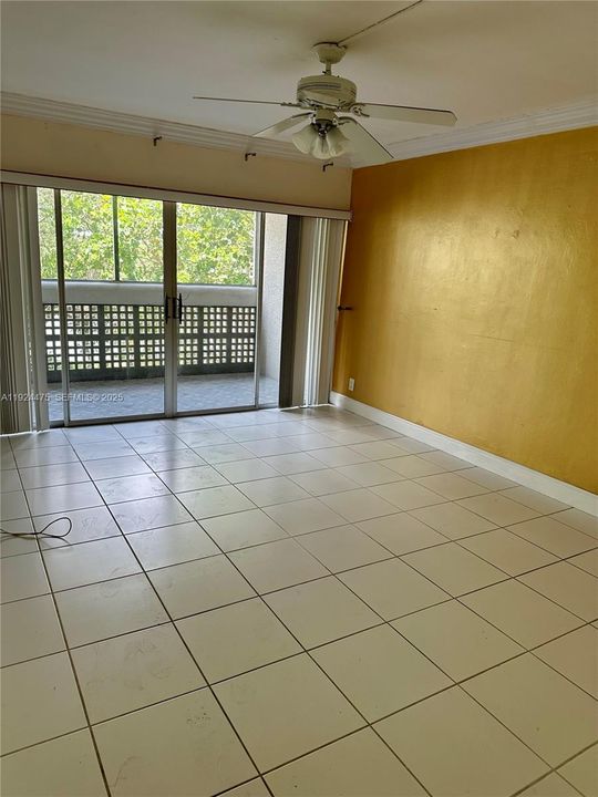 For Rent: $2,100 (2 beds, 2 baths, 1230 Square Feet)