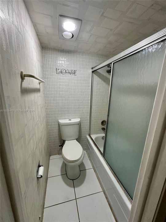 For Rent: $2,100 (2 beds, 2 baths, 1230 Square Feet)