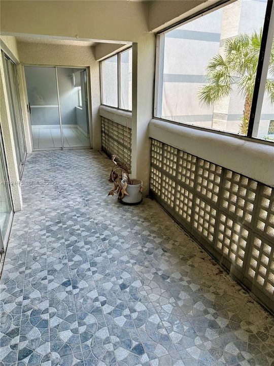 For Rent: $2,100 (2 beds, 2 baths, 1230 Square Feet)