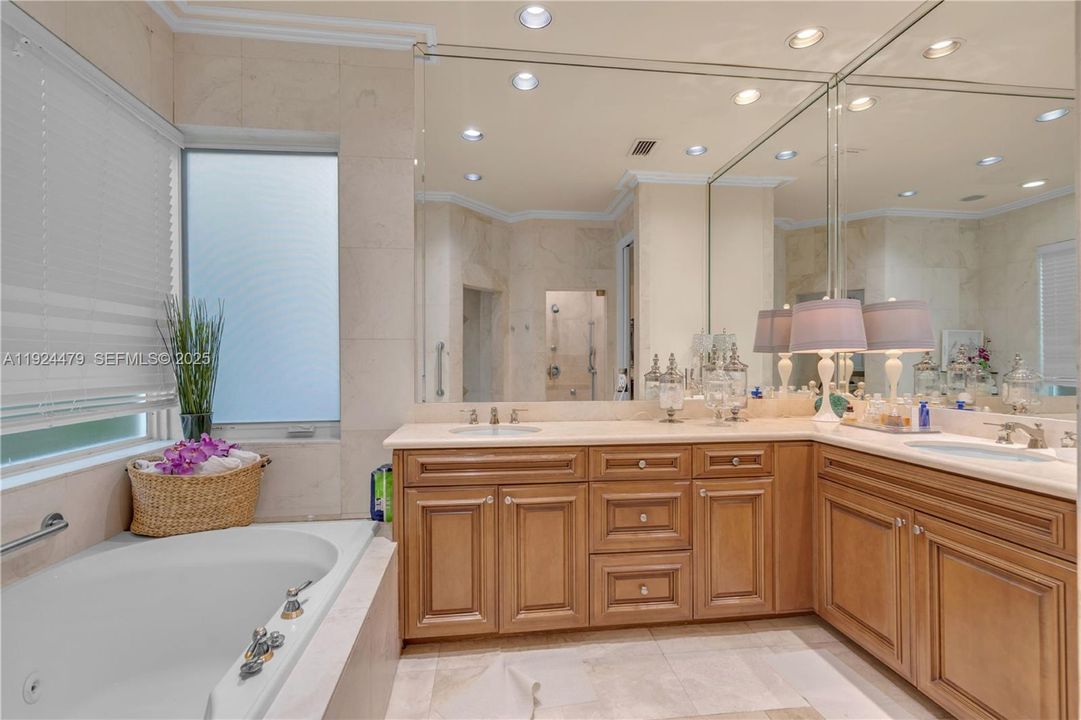 For Sale: $2,750,000 (5 beds, 4 baths, 3339 Square Feet)