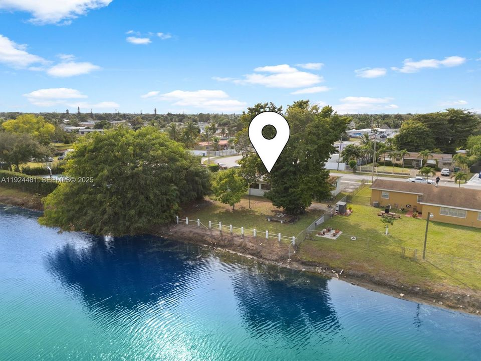 En Venta: $550,000 (4 camas, 2 baños, 1473 Pies cuadrados)