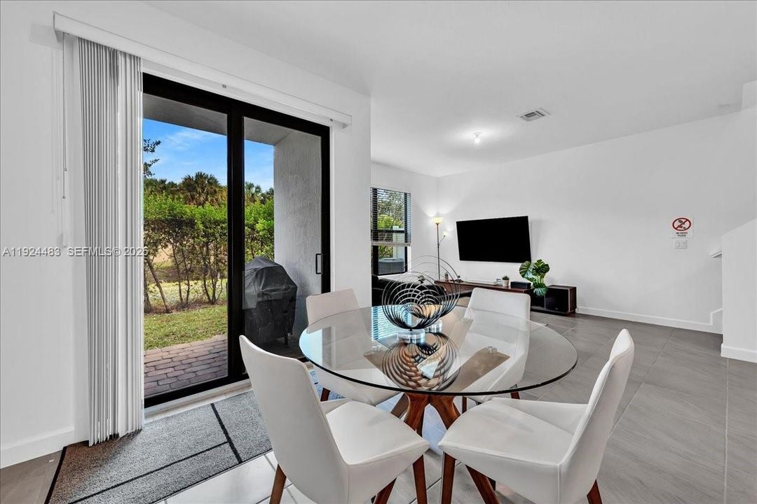 For Rent: $3,000 (3 beds, 2 baths, 1746 Square Feet)