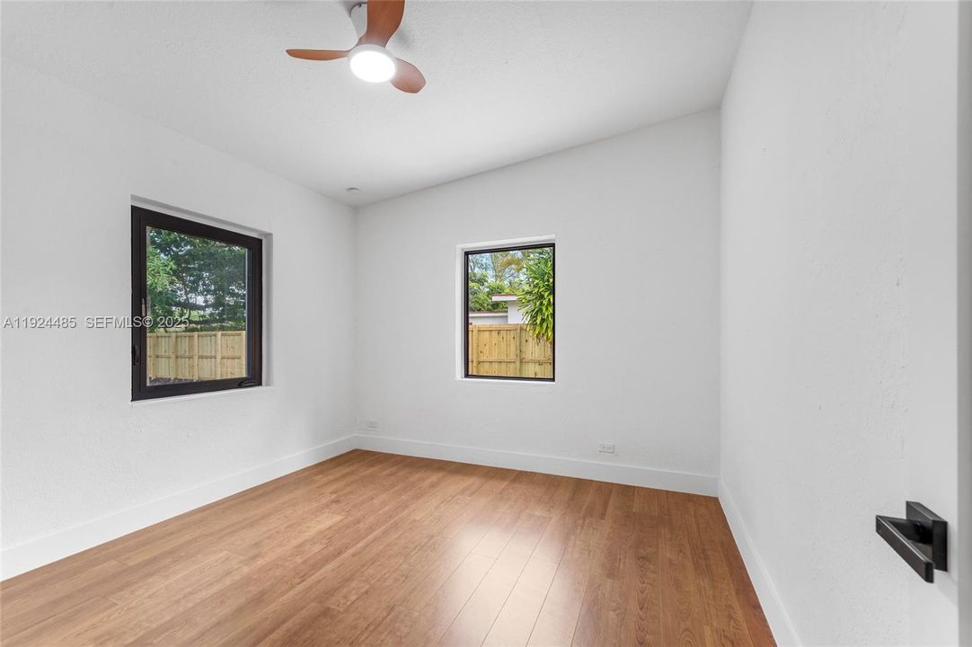 For Sale: $599,000 (3 beds, 2 baths, 1334 Square Feet)