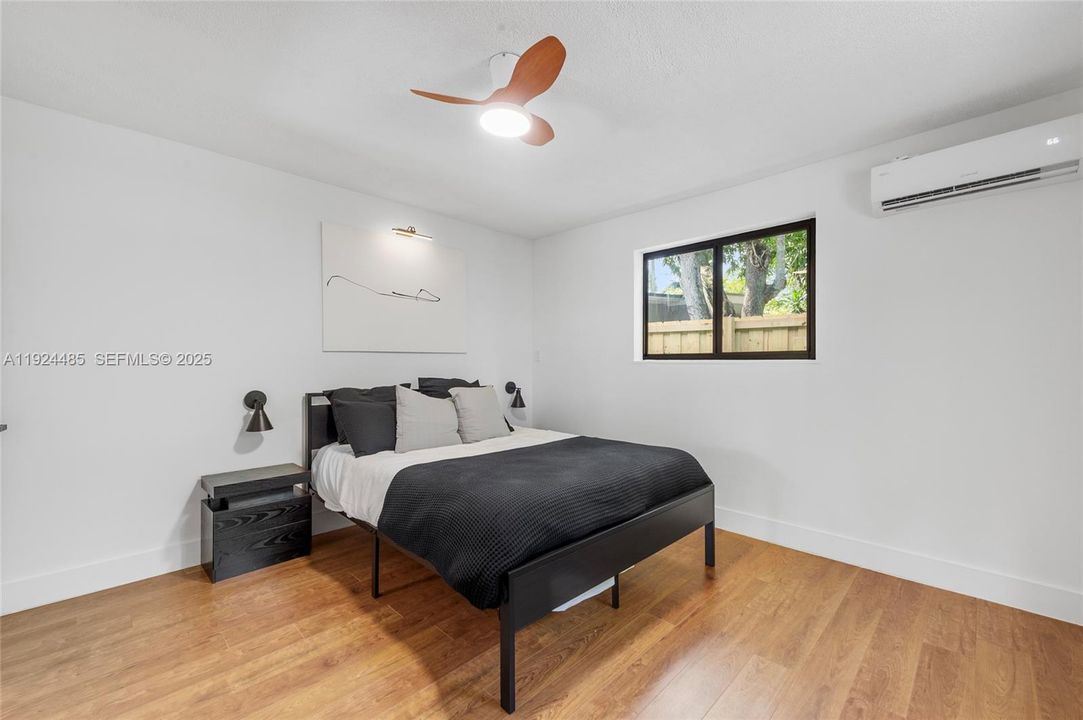 For Sale: $599,000 (3 beds, 2 baths, 1334 Square Feet)