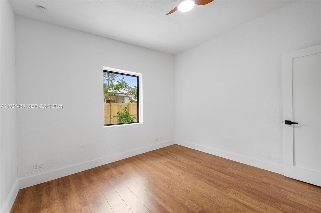 For Sale: $599,000 (3 beds, 2 baths, 1334 Square Feet)