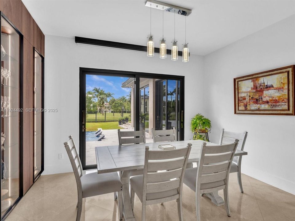 En Venta: $3,850,000 (6 camas, 5 baños, 5144 Pies cuadrados)