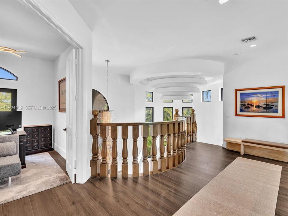 En Venta: $3,850,000 (6 camas, 5 baños, 5144 Pies cuadrados)