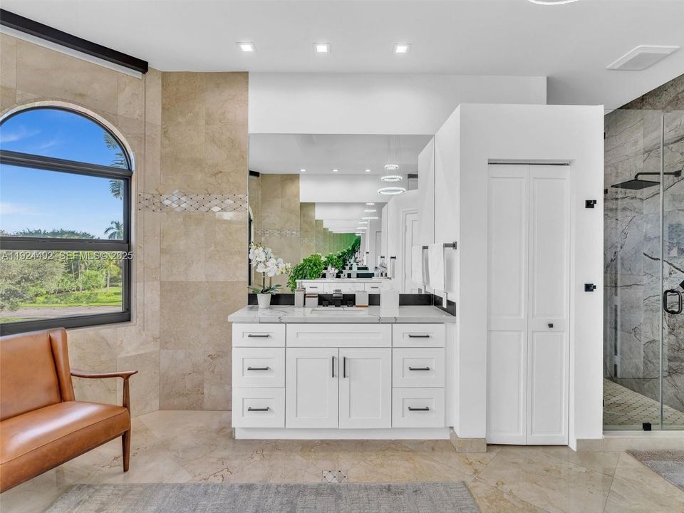 En Venta: $3,850,000 (6 camas, 5 baños, 5144 Pies cuadrados)