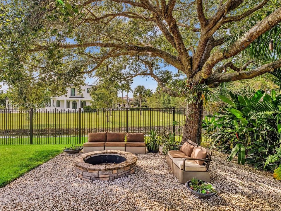 En Venta: $3,850,000 (6 camas, 5 baños, 5144 Pies cuadrados)