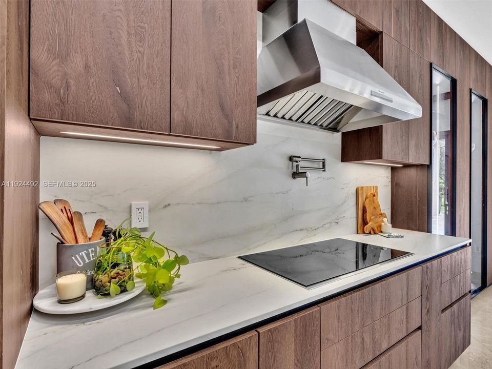 En Venta: $3,850,000 (6 camas, 5 baños, 5144 Pies cuadrados)