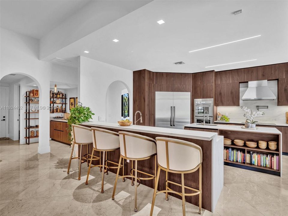 En Venta: $3,850,000 (6 camas, 5 baños, 5144 Pies cuadrados)