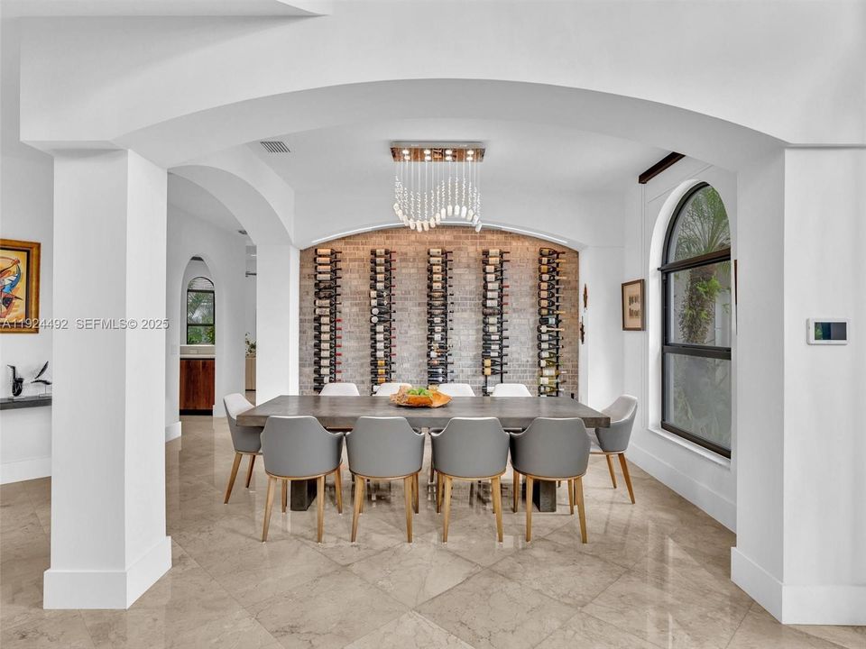 En Venta: $3,850,000 (6 camas, 5 baños, 5144 Pies cuadrados)