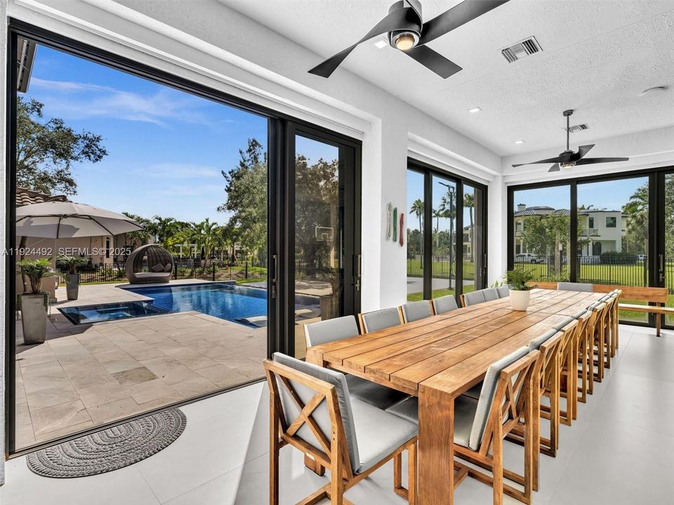 En Venta: $3,850,000 (6 camas, 5 baños, 5144 Pies cuadrados)