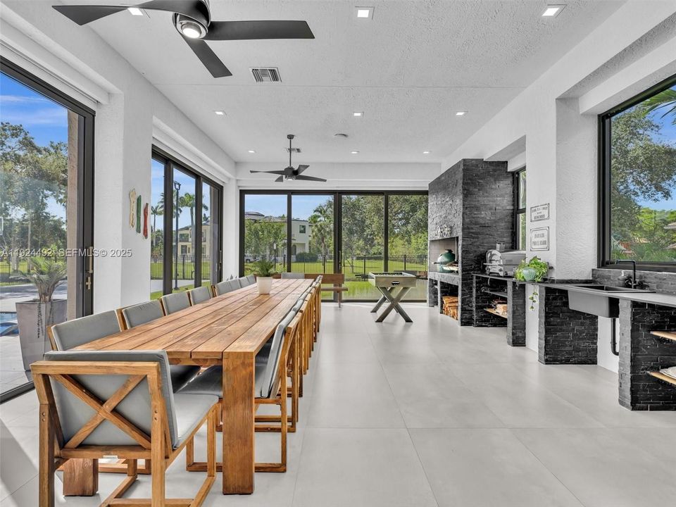 En Venta: $3,850,000 (6 camas, 5 baños, 5144 Pies cuadrados)