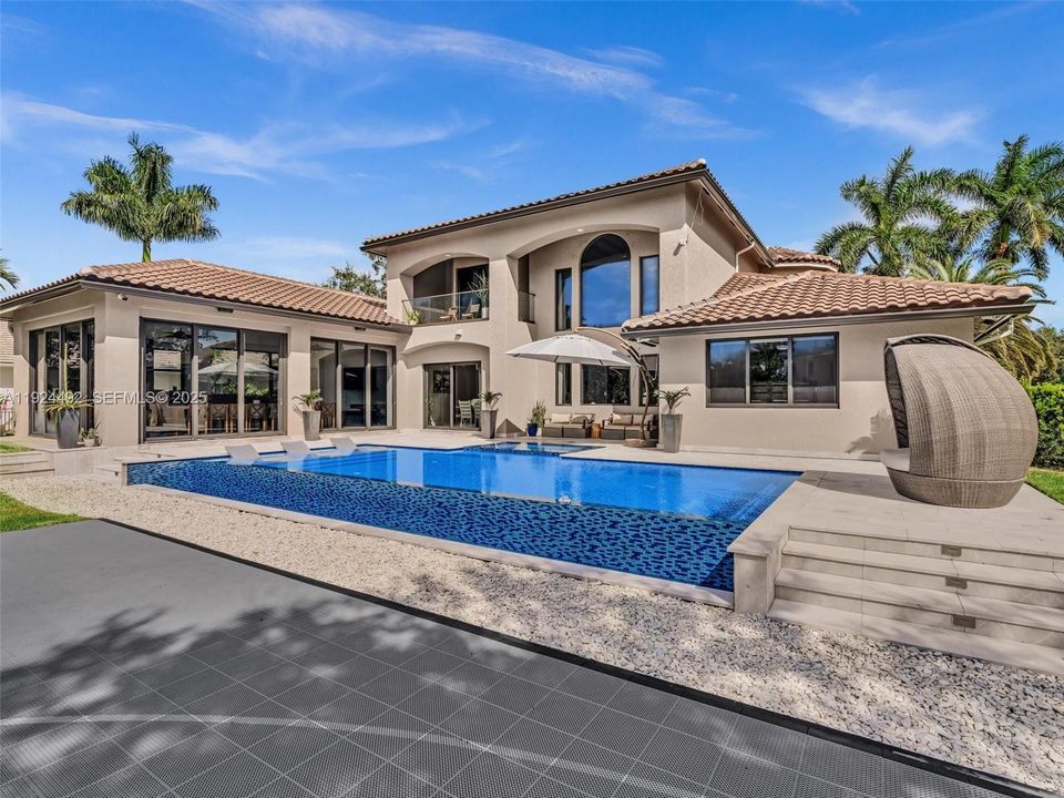 En Venta: $3,850,000 (6 camas, 5 baños, 5144 Pies cuadrados)