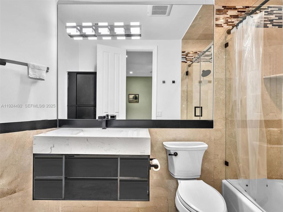 En Venta: $3,850,000 (6 camas, 5 baños, 5144 Pies cuadrados)