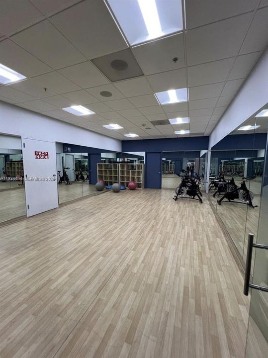 For Sale: $475,000 (2 beds, 2 baths, 1505 Square Feet)