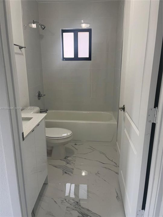 For Rent: $1,300 (1 beds, 1 baths, 0 Square Feet)