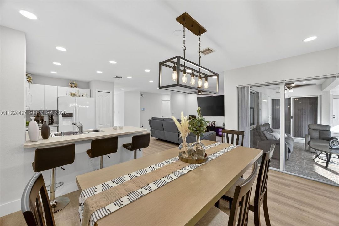 For Rent: $3,800 (4 beds, 2 baths, 1730 Square Feet)