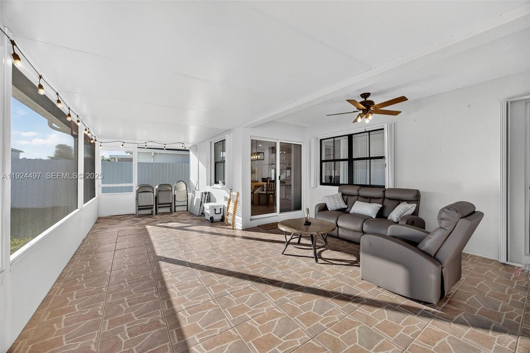 For Rent: $3,800 (4 beds, 2 baths, 1730 Square Feet)