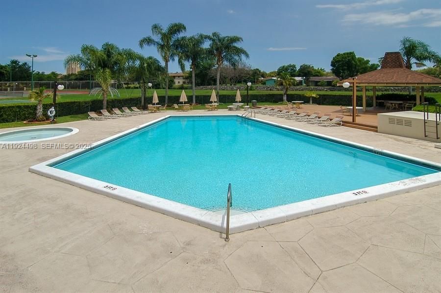 En Venta: $220,000 (1 camas, 1 baños, 712 Pies cuadrados)