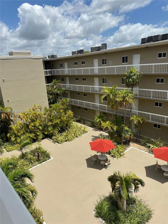 En Venta: $220,000 (1 camas, 1 baños, 712 Pies cuadrados)