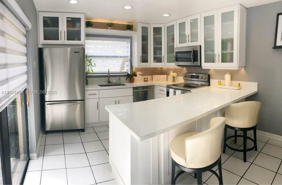 出租: $2,800 (2 贝兹, 2 浴室, 1302 平方英尺)