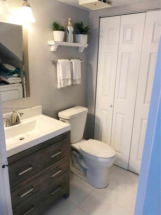 出租: $2,800 (2 贝兹, 2 浴室, 1302 平方英尺)