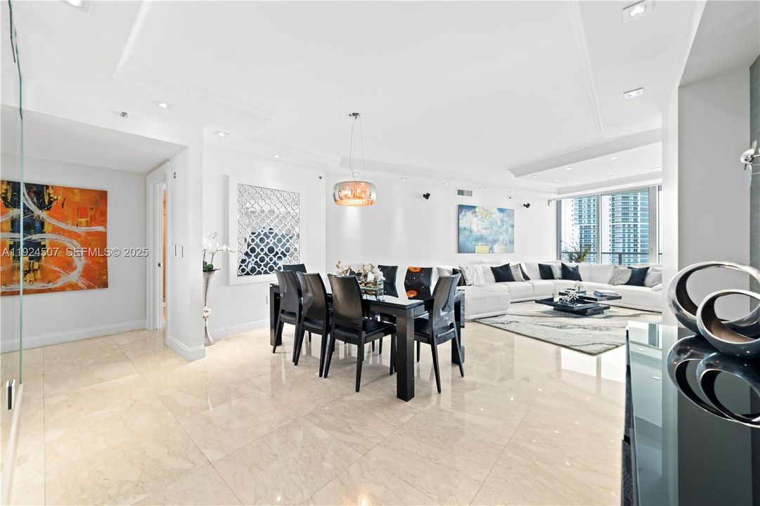 For Rent: $9,900 (3 beds, 3 baths, 2627 Square Feet)