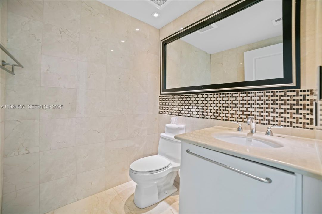 For Rent: $9,900 (3 beds, 3 baths, 2627 Square Feet)