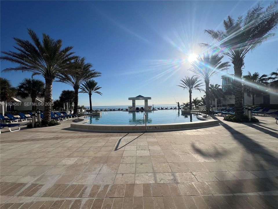 For Rent: $9,900 (3 beds, 3 baths, 2627 Square Feet)