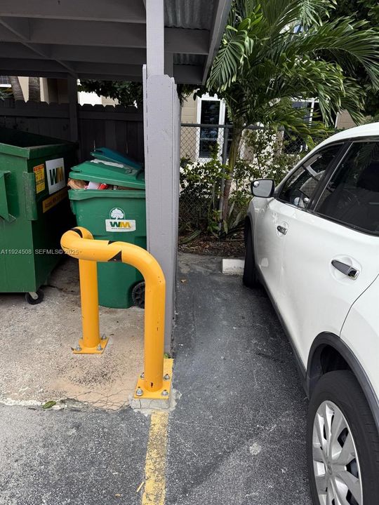 For Rent: $1,750 (1 beds, 1 baths, 780 Square Feet)