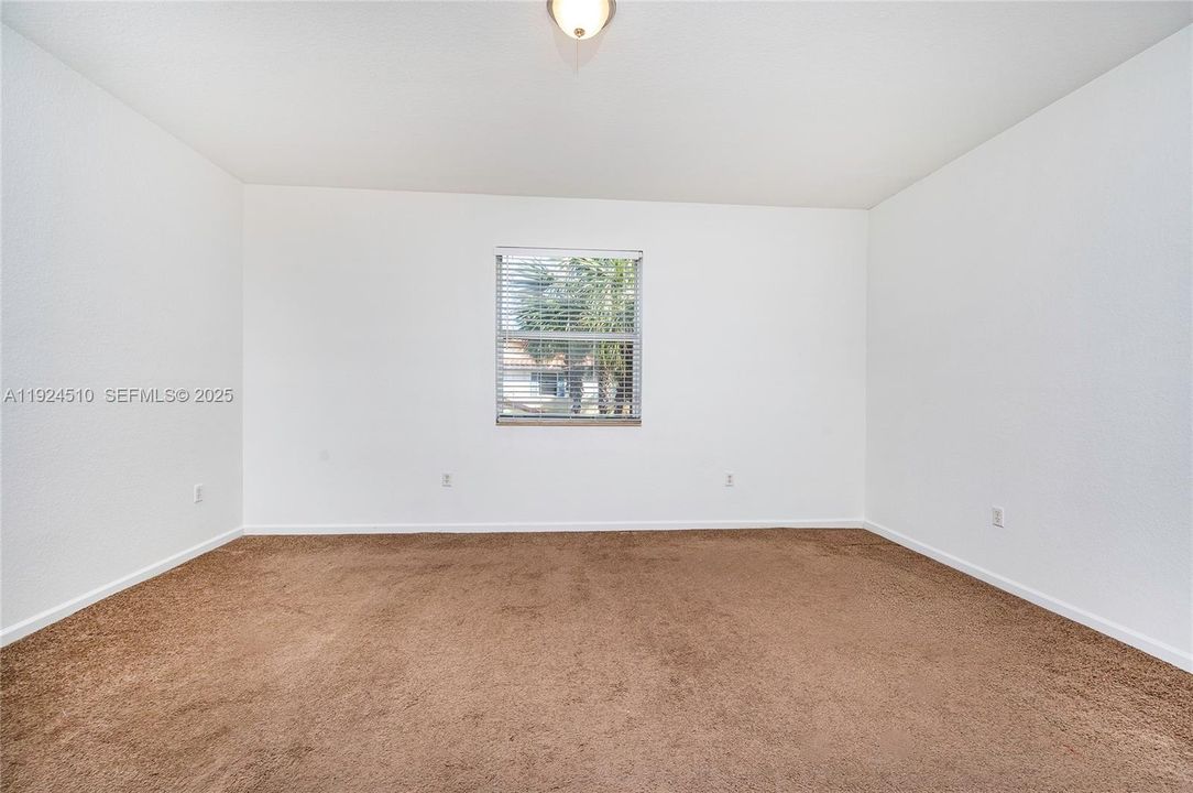 待售: $380,000 (3 贝兹, 2 浴室, 1459 平方英尺)