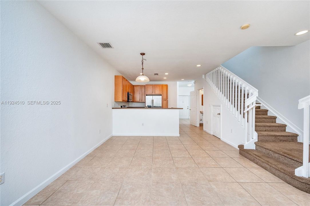 待售: $380,000 (3 贝兹, 2 浴室, 1459 平方英尺)